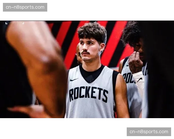 火箭谢泼德首发提升后场组织 三分投射能力拉开进攻空间 火箭谢泼德首发提升后场组织 三分投射能力拉开进攻空间